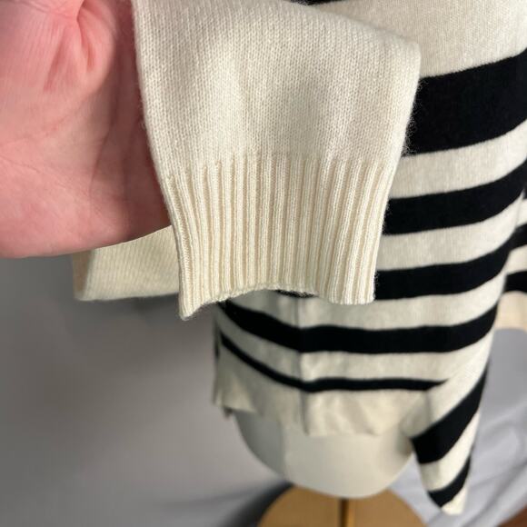 C by BLOOMINDALE'S | Cream & Black Striped 2-Ply Cashmere Sweater | Women's S - Picture 6 of 9